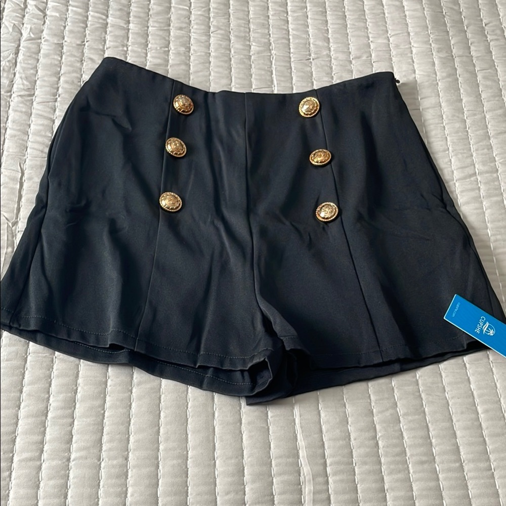 Cupshe Black High Waist Shorts with Gold Buttons. New with tags ,side zipper.
